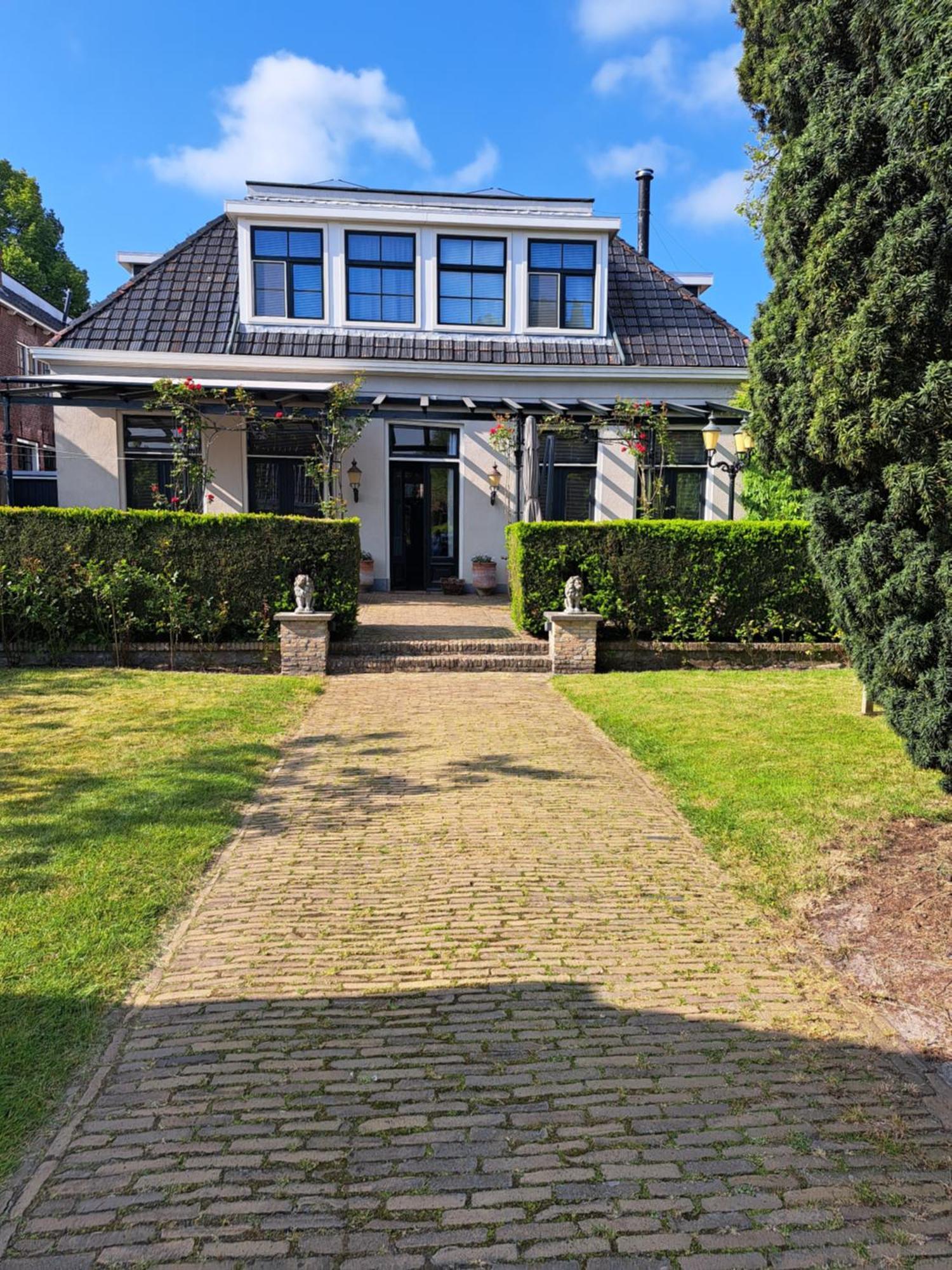 De Jonge Barones Bed and Breakfast Beetsterzwaag Buitenkant foto
